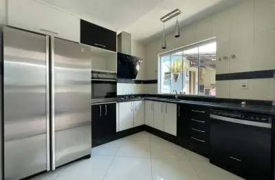Casa à venda no belvedere por r$ 1.300.000 em conselheiro lafaiete - mg