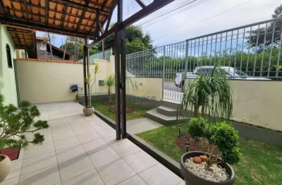Casa no pioneiros com 4 quartos a venda em ouro branco