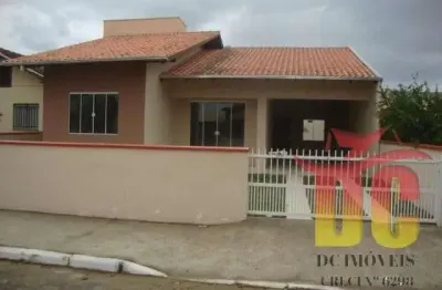 Excelente oportunidade à vista!  casa com 1 suíte mais 2 dormitórios!!