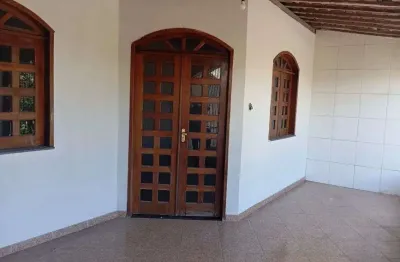 Casa duplex com acesso individual no albano franco px ao lojão fasouto