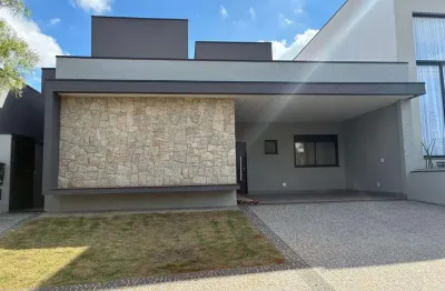 Excelente casa térrea à venda no condomínio santorini em paulínia/sp.