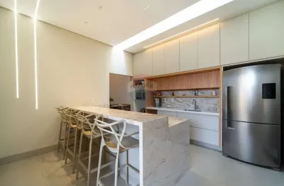 Casa no condomínio residencial campos de medeiros para venda com 4 quartos, sendo 4 suítes, 195m2 : a casa dos três irmãos!