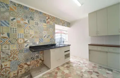 Apartamento à Venda com 2 Quartos, Sala Ampla, Cozinha Planejada no Centro de Jundiai .