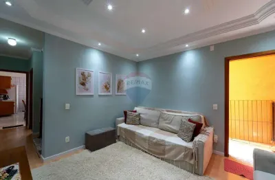 Sobrado à venda em Jundiaí, no Parque da Represa com 3 quartos e 2 vagas cobertas.