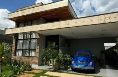 Casa térrea com 3 suítes no Condomínio Residencial Jardim Vitoria em Nova Odessa/SP.