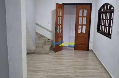 Casa com 3 quartos para alugar na Rua Olímpia, 792, Vila Camilópolis, Santo André
