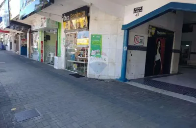 Sala comercial para alugar na Rua Lecy Gomes da Costa, 42, São Cristóvão, Cabo Frio