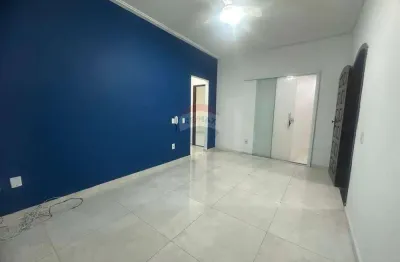 Oportunidade de investimento: casa versátil próxima ao centro!