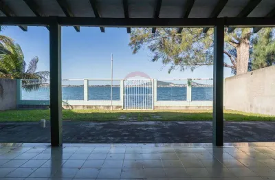 Casa pé na areia em são pedro da aldeia: vista e espaço perfeito!