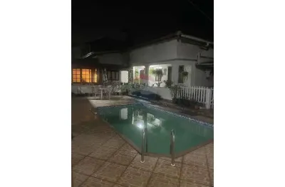 Casa com 5 quartos para alugar na Estrada Velha de Iguaba, 1, Balneário das Conchas, São Pedro da Aldeia