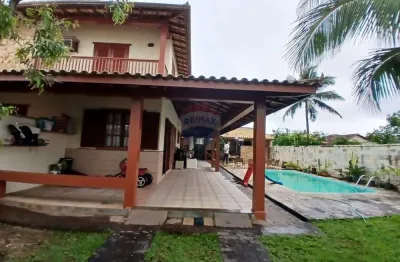 Casa com 3 quartos à venda no Centro, Casimiro de Abreu 