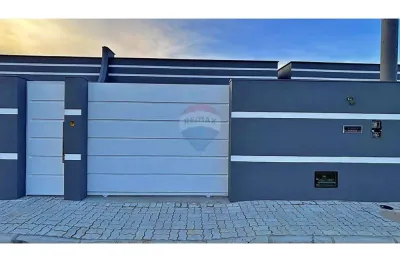 Casa com 2 quartos, individual próxima à praia disponível para financiamento bancário pelo programa minha casa minha vida em santa cruz cabrália.