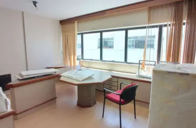 Sala/conjunto comercial à venda, 60,79m2, dividida em 3 salas, com vaga de garagem - centro, florianópolis/sc