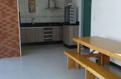 Casa com 3 dormitórios sendo 1 suíte e 1 vaga de garagem no centro de penha