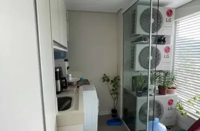 Apartamento com 3 dormitórios sendo 1 suíte e 2 vagas de garagem no bairro fazenda em itajaí