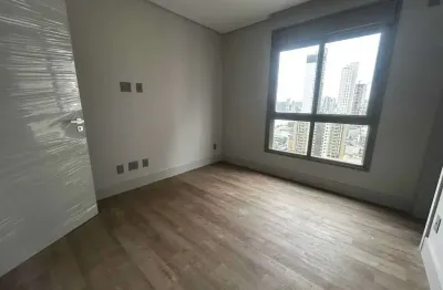 Apartamento de 3 suítes e 2 vagas de garagem no centro de itajaí