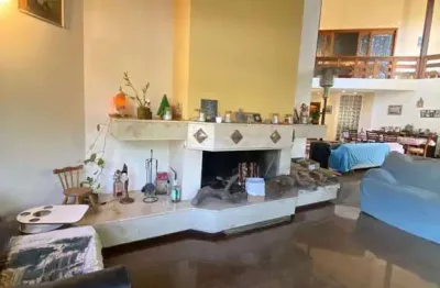 Casa à venda em jurerê, 08 dormitórios, 06 vagas garagem, 330m2 - florianópolis/sc