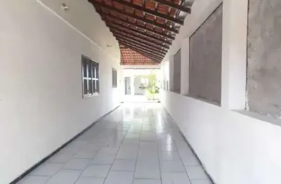 Casa com 2 dormitórios, 3 vagas de garagem no bairro santa clara em itapoá