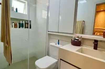 Apartamento mobiliado com 2 suítes e 2 vagas de garagem em camboriú