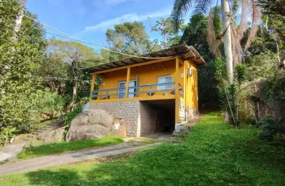 Locação 65m2, 350m2 de terreno, morro das pedras, florianópolis/sc