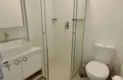 Apartamento vista mar mobiliado com 2 dormitórios sendo 1 suíte e 1 vaga de garagem na brava