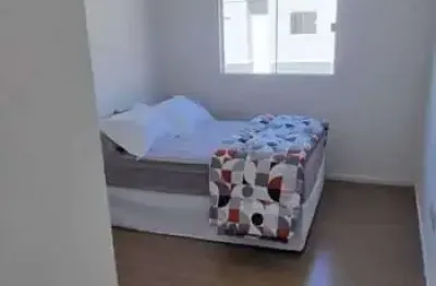 Sobrado mobiliado com 2 dormitórios e 1 vaga na garagem no bairro espinheiros em itajaí