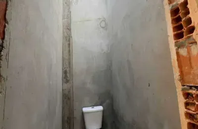 Sobrado em construção com 2 suítes e 1 vaga de garagem em camboriú