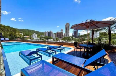 Apartamento com 2 dormitórios sendo 1 suíte e 1 vaga na praia dos amores em balneário camboriú