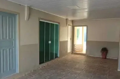 Casa com 3 dormitórios sendo 1 suíte e 2 vagas de garagem no bairro são judas itajai/sc