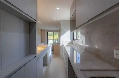 Apartamento com 2 dormitórios sendo 1 suíte e 1 vaga de garagem - praia brava - itajaí