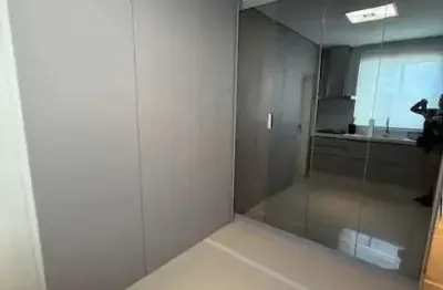 Apartamento alto padrão com 3 suítes e 2 vagas de garagem em balneário camboriú