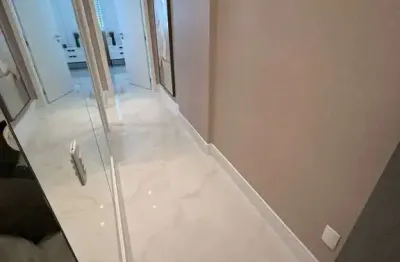 Apartamento mobiliado com 4 dormitórios e 3 vagas de garagem em balneário camboriú/sc