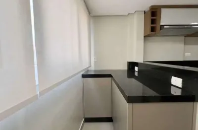 Apartamento frente mar mobiliado com 3 dormitórios sendo 1 suíte e 1 vaga em balneário camboriú