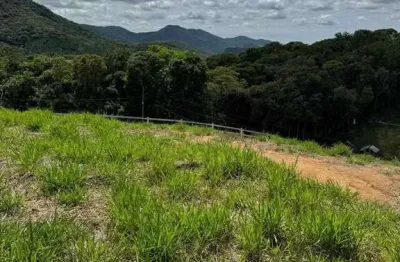 Terreno rural com 2.200 m² em condomínio fechado em camboriú