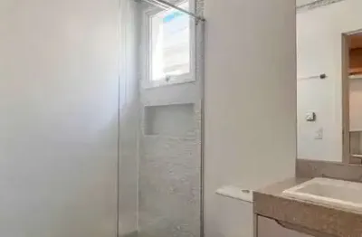 Casa de alto padrão em condomínio com 4 suítes e 4 vagas de garagem – santa felicidade | curitiba/pr