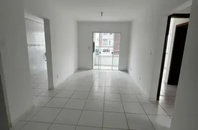 Apartamento com 2 dormitórios sendo 1 suíte e 1 vaga no cordeiros parte alta em itajaí/sc