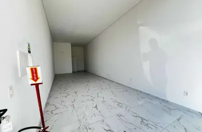 Sala comercial com 45,56m² em localização nobre no bairro nações em indaial/sc