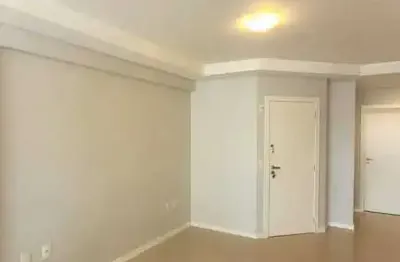 Apartamento com 3 dormitórios sendo 1 suíte e 2 vagas de garagem em balneário camboriú/sc