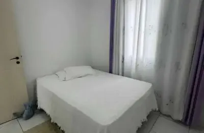 Sobrado com 4 dormitórios amplos sendo 1 suíte e 4 vagas - bom retiro, joinville/sc