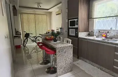 Casa com 2 dormitórios e 2 vagas de garagem - joão costa | joinville/sc