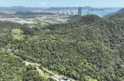 Terreno comercial à venda na Praia do Estaleiro, Balneário Camboriú 