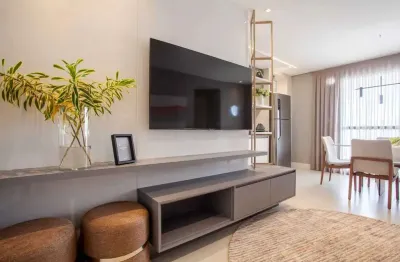 Apartamento com 2 dormitórios sendo 1 suíte e 1 vaga de garagem em balneário camboriú/sc