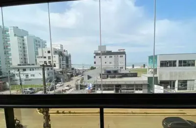 Apartamento semi mobiliado com 3 suítes e 2 vagas de garagem na praia brava em itajaí