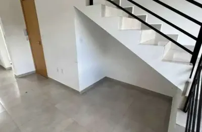 Sobrado em condomínio fechado  com 2 dormitórios e 1 vaga e quintal e lazer completo em brusque/sc