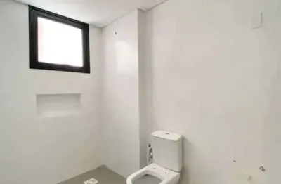 Apartamento duplex mobiliado com 3 dormitórios sendo 3 suítes e 2 vagas de garagem - jurerê/sc