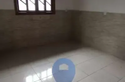 Casa 2 dormitórios com terreno amplo e muito bem localizada no rio tavares