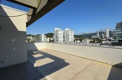 Cobertura triplex com 4 suítes e 4 vagas de garagem na praia brava, itajaí/sc