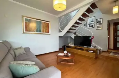 Casa com 3 dormitórios sendo 1 suíte e 2 vagas de garagem no bairro são joão – itajaí/sc