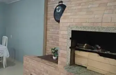 Casa com 2 dormitórios e 1 vaga de garagem no bairro são vicente em itajaí/sc