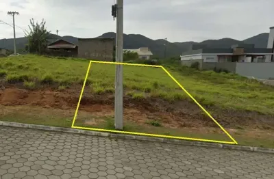 Terreno bem localizado com 360,00m² em governador celso ramos/sc